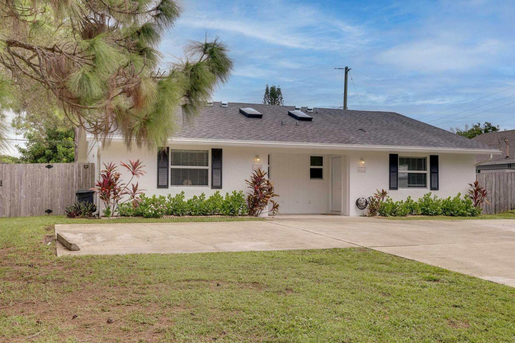 Jupiter Townhome With Patio And Yard About 6 Mi To Beach! Luaran gambar